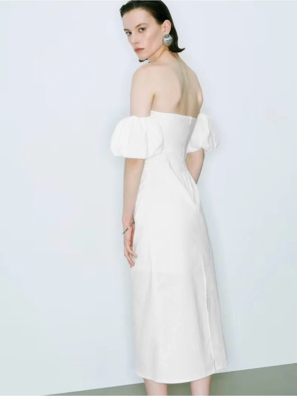 Urban Revivo White Off-the-Shoulder Midi Dress - Picture 2 of 4